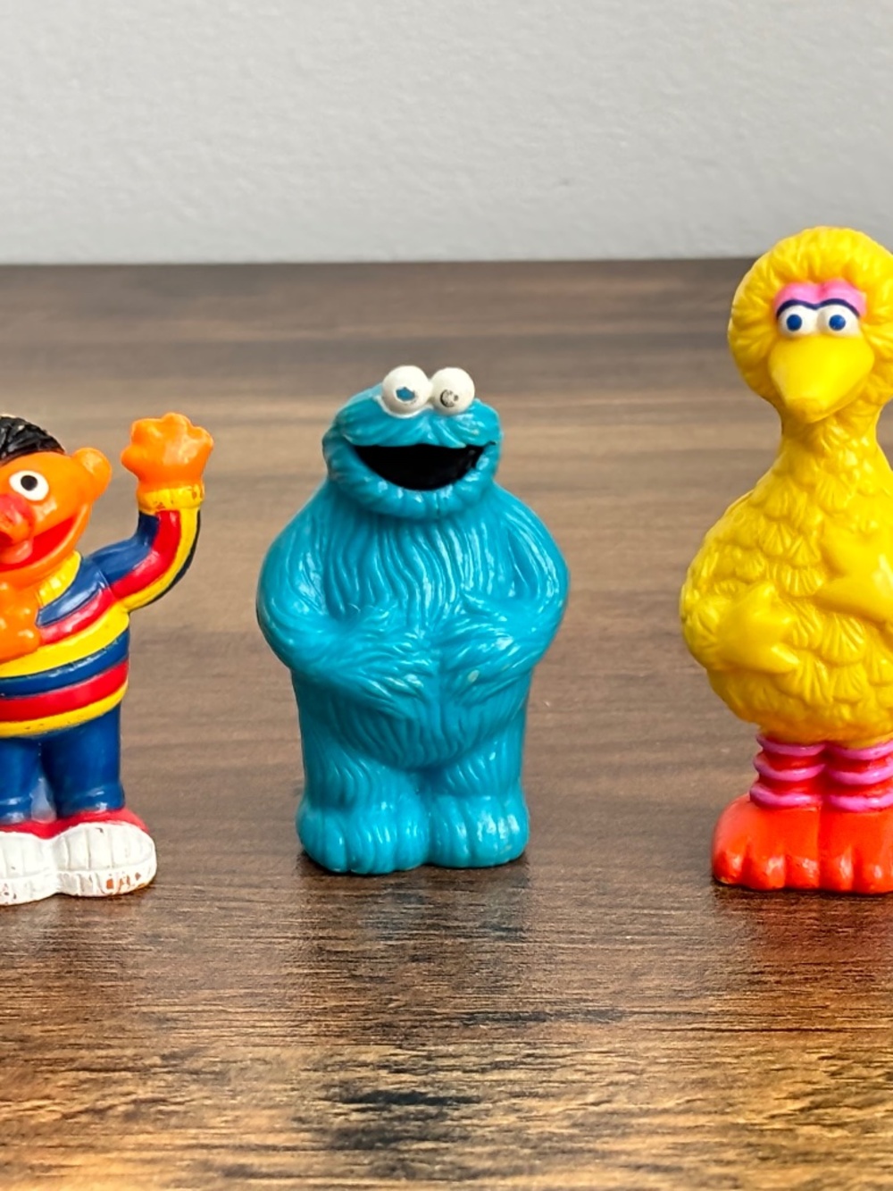 VINTAGE Sesame Street Big Bird Cookie Monster Ernie Waving Figures Topper 1980's